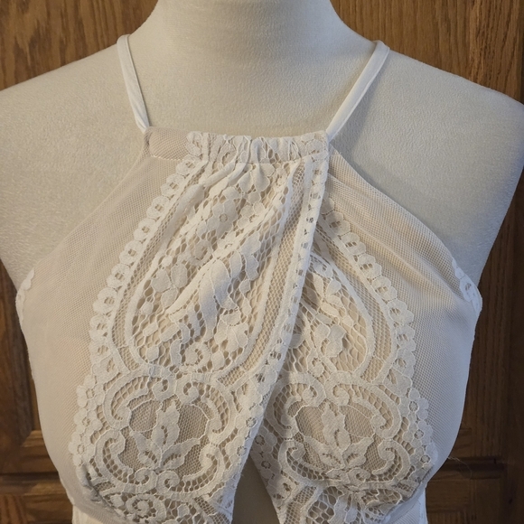Trixxi Junior size 9 Lt Cream Lace Mini Dress Tie Neck Built in Bra Back Zipper - Picture 6 of 15